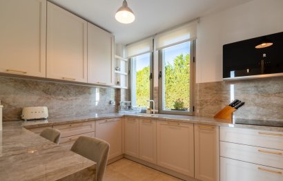 Resale - House - Semi-Detached House - Benahavís - Benahavís Centro