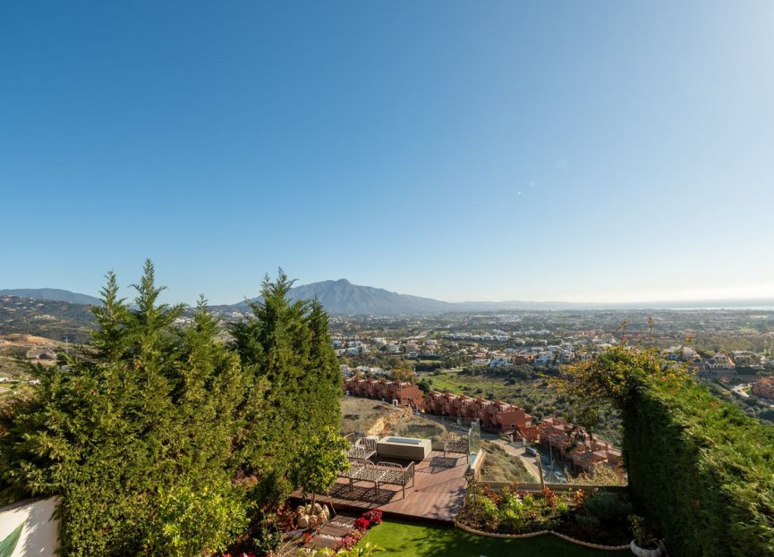 Resale - House - Semi-Detached House - Benahavís - Benahavís Centro