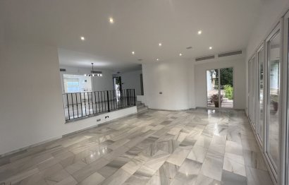 Reventa - House - Detached Villa - Marbella - Nueva Andalucia