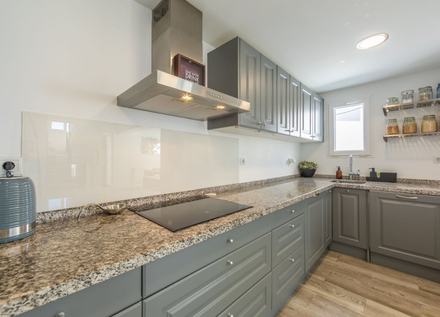 Reventa - House - Detached Villa - Estepona - Estepona Centro