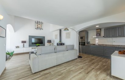 Reventa - House - Detached Villa - Estepona - Estepona Centro