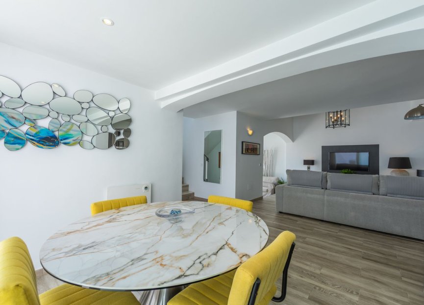 Reventa - House - Detached Villa - Estepona - Estepona Centro