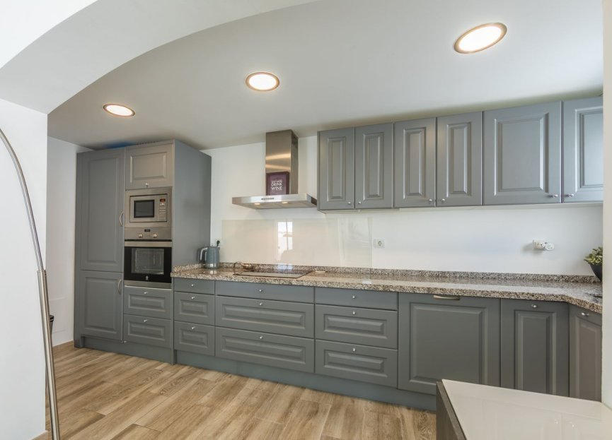 Reventa - House - Detached Villa - Estepona - Estepona Centro