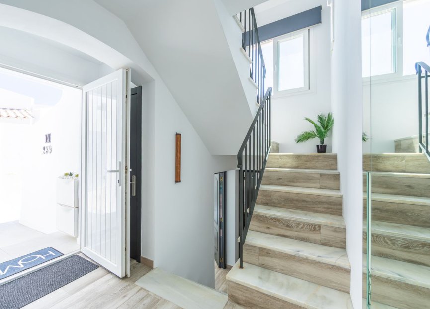 Reventa - House - Detached Villa - Estepona - Estepona Centro