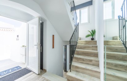 Reventa - House - Detached Villa - Estepona - Estepona Centro