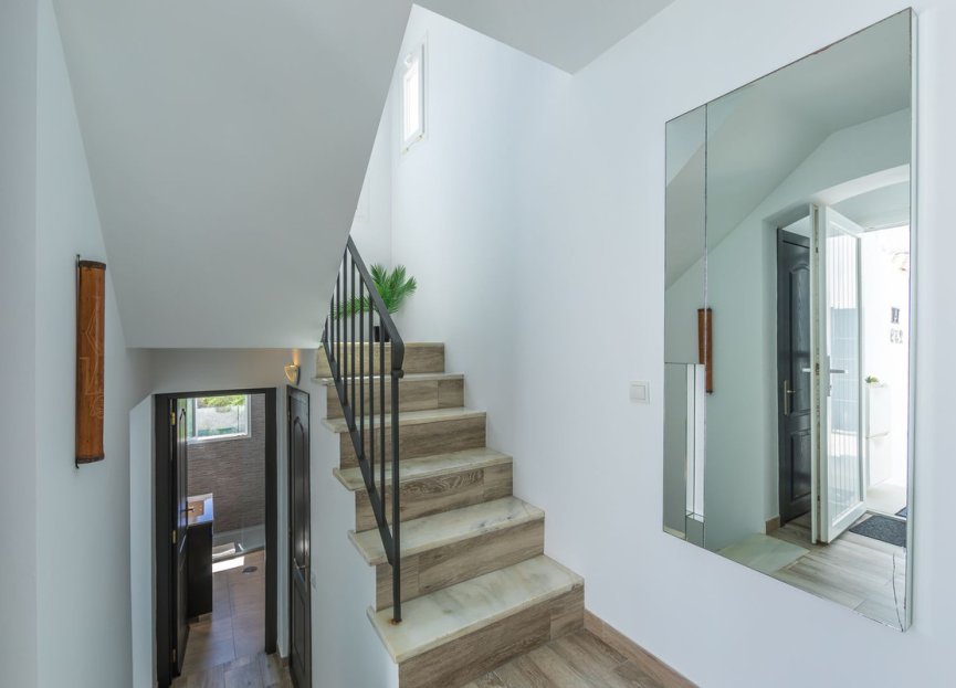 Reventa - House - Detached Villa - Estepona - Estepona Centro