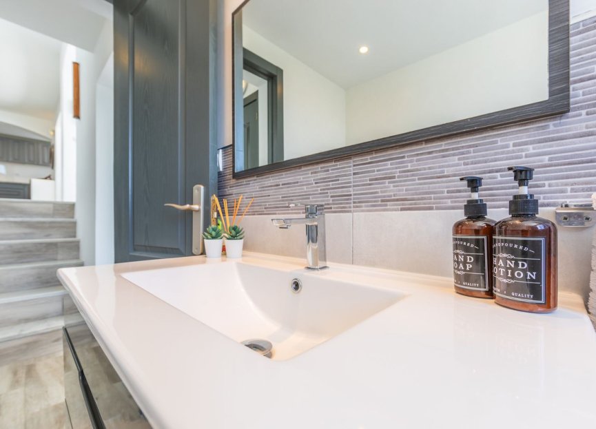 Reventa - House - Detached Villa - Estepona - Estepona Centro