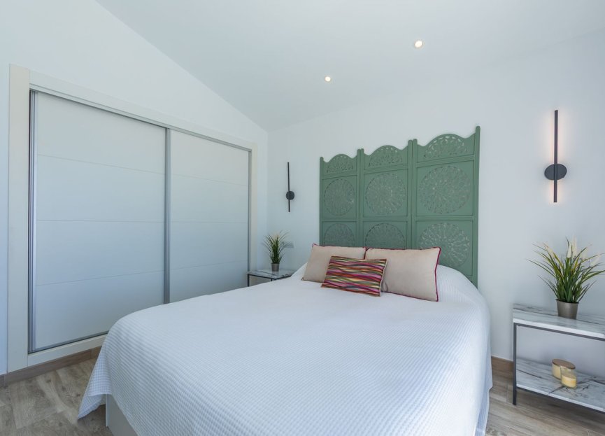 Reventa - House - Detached Villa - Estepona - Estepona Centro