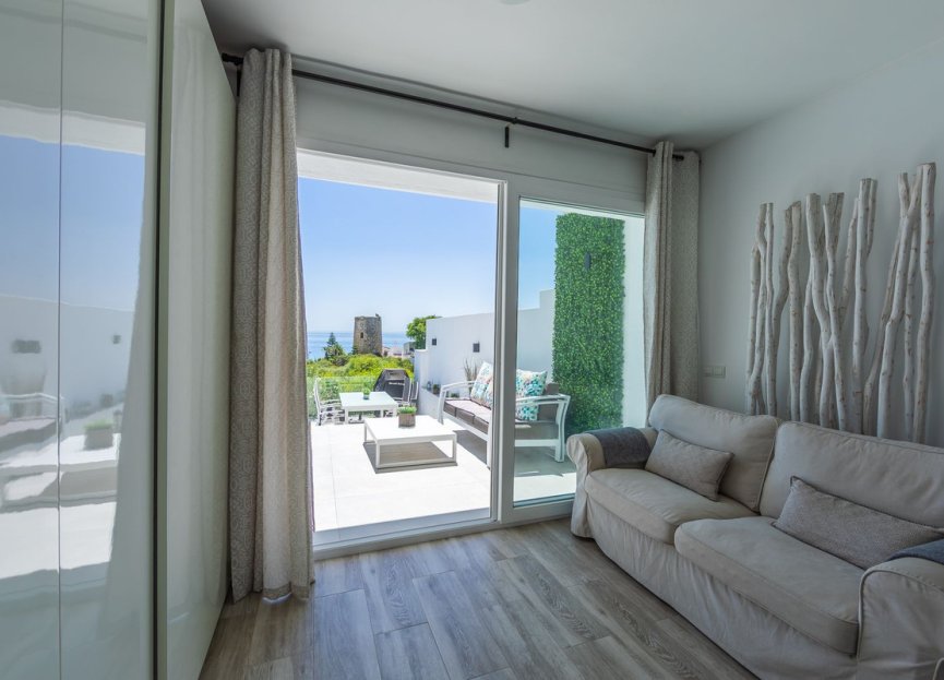 Reventa - House - Detached Villa - Estepona - Estepona Centro