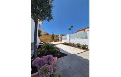 Resale - House - Detached Villa - Mijas - La Cala De Mijas