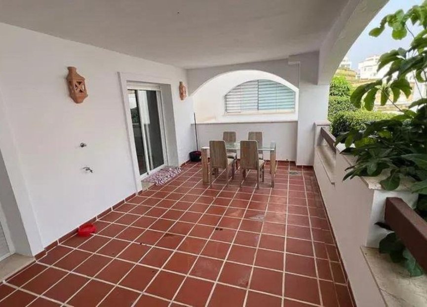Resale - Ground floor apartment - Marbella - Nueva Andalucia