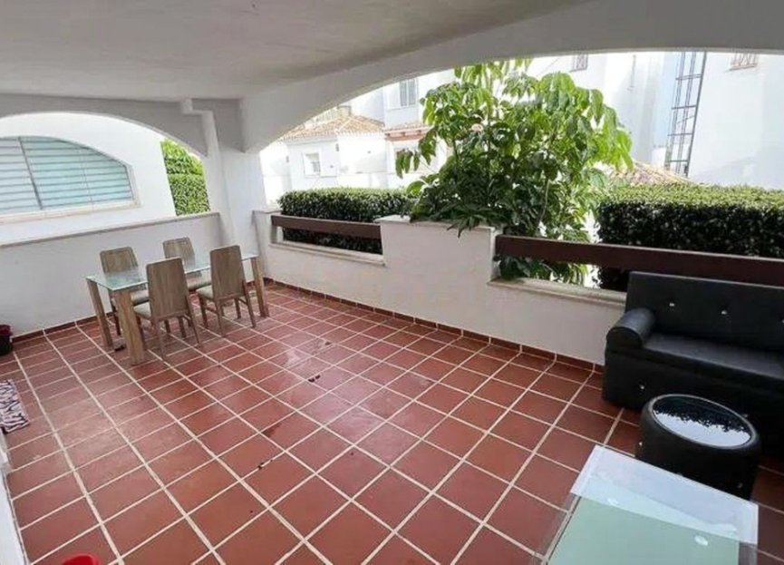 Resale - Ground floor apartment - Marbella - Nueva Andalucia