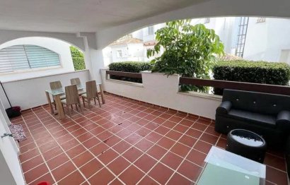 Resale - Ground floor apartment - Marbella - Nueva Andalucia