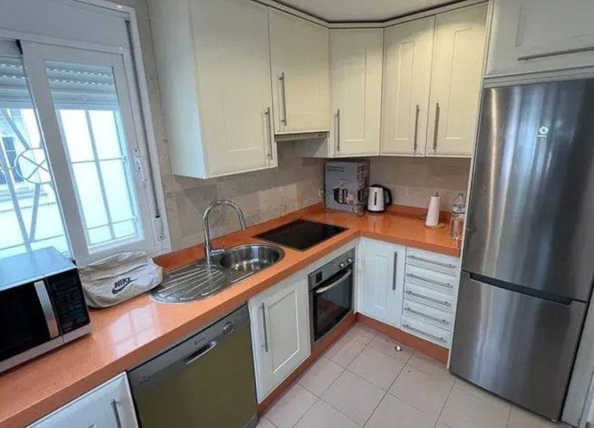 Resale - Ground floor apartment - Marbella - Nueva Andalucia