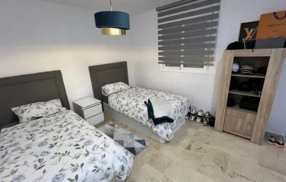 Resale - Ground floor apartment - Marbella - Nueva Andalucia