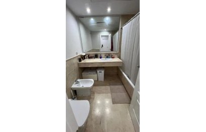 Resale - Ground floor apartment - Marbella - Nueva Andalucia