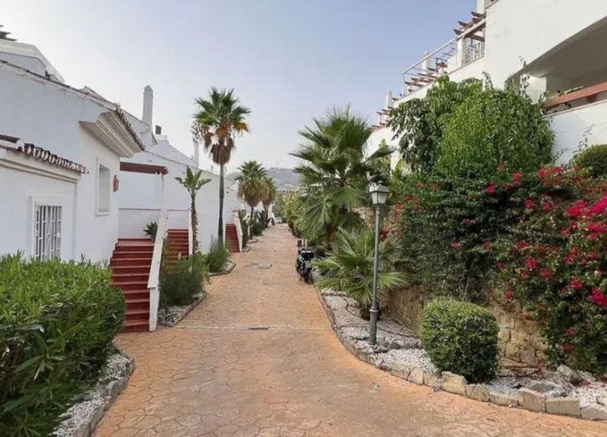 Resale - Ground floor apartment - Marbella - Nueva Andalucia