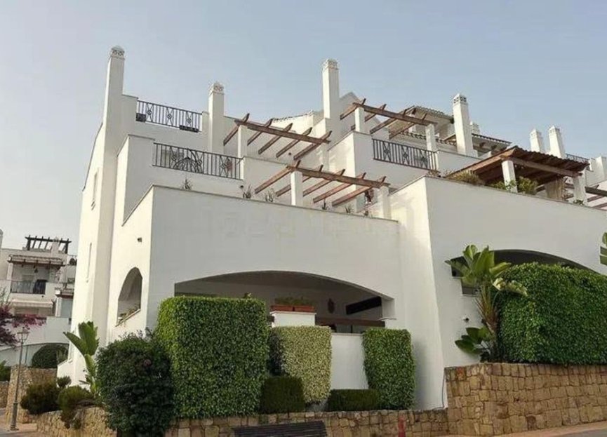 Resale - Ground floor apartment - Marbella - Nueva Andalucia