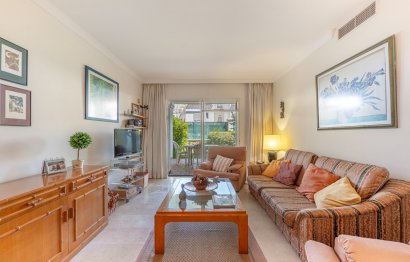 Resale - Ground floor apartment - Marbella - Nueva Andalucia