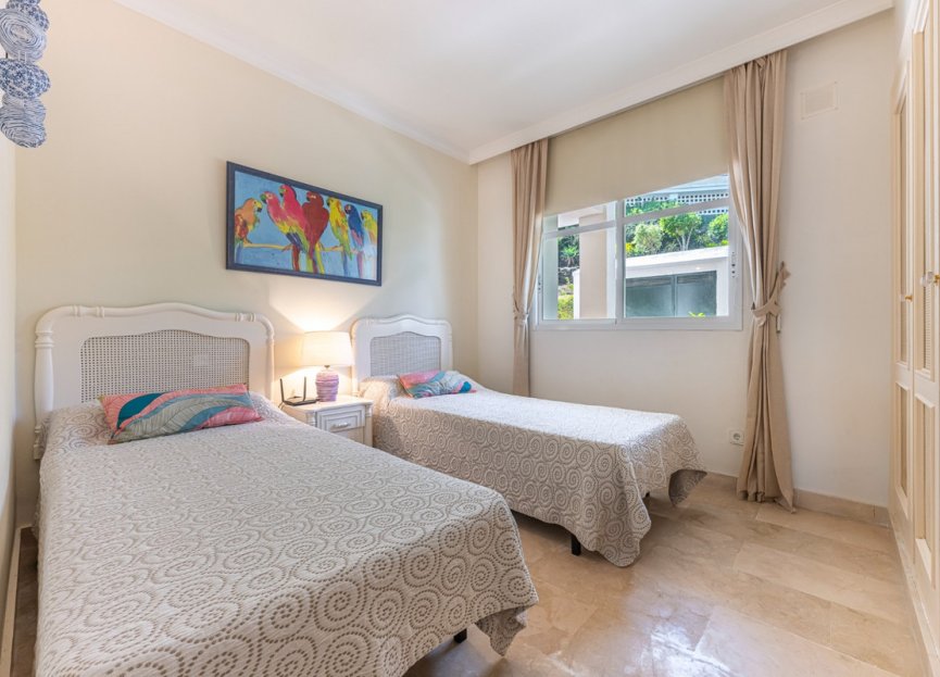 Resale - Ground floor apartment - Marbella - Nueva Andalucia