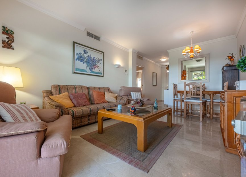 Resale - Ground floor apartment - Marbella - Nueva Andalucia