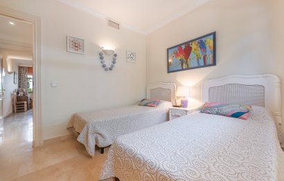 Resale - Ground floor apartment - Marbella - Nueva Andalucia