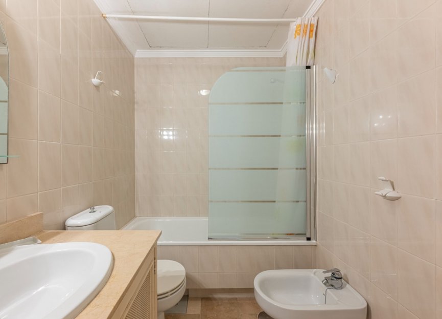 Resale - Ground floor apartment - Marbella - Nueva Andalucia