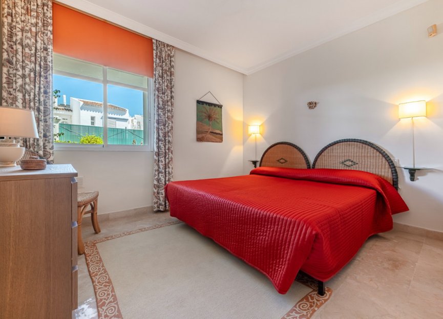 Resale - Ground floor apartment - Marbella - Nueva Andalucia