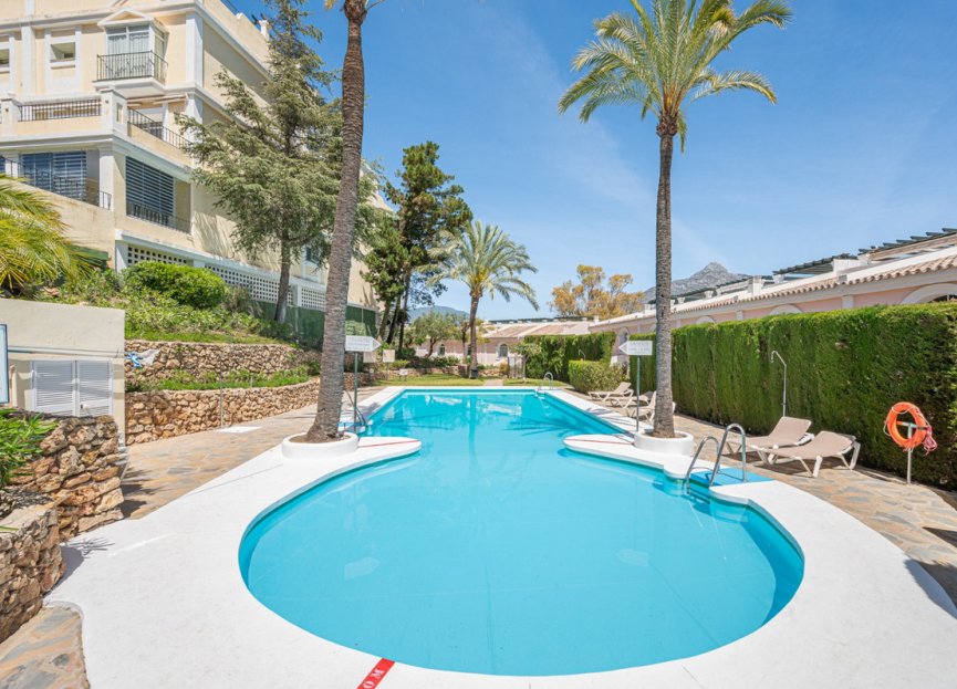 Resale - Ground floor apartment - Marbella - Nueva Andalucia