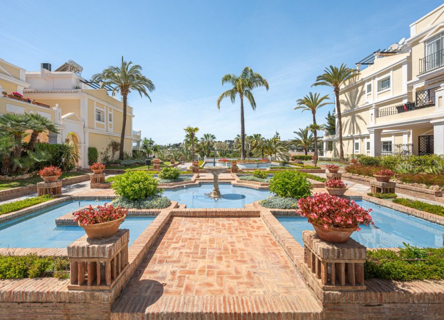 Resale - Ground floor apartment - Marbella - Nueva Andalucia