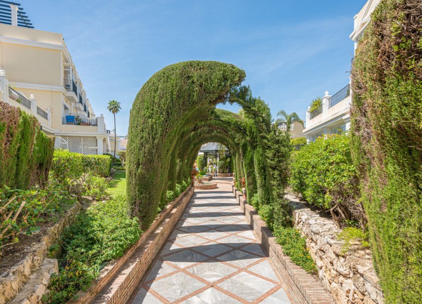 Resale - Ground floor apartment - Marbella - Nueva Andalucia