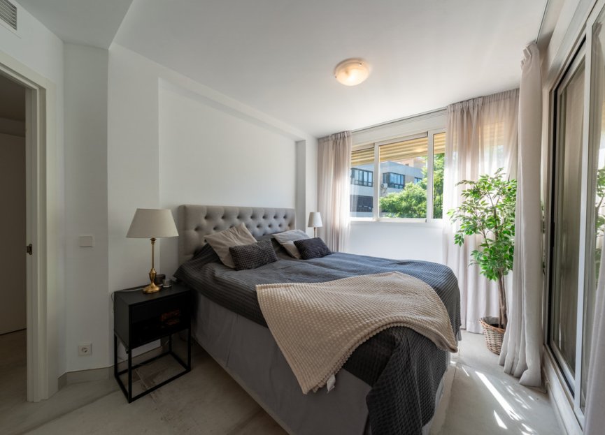 Resale - Apartment - Penthouse - Marbella - Nueva Andalucia