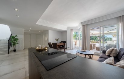 Resale - Apartment - Penthouse - Marbella - Nueva Andalucia