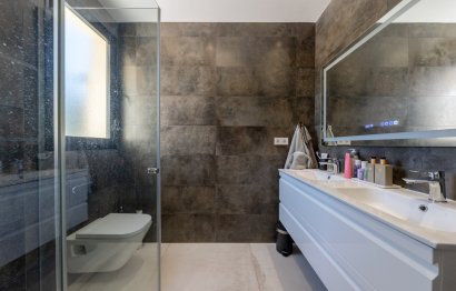 Resale - Apartment - Penthouse - Marbella - Nueva Andalucia