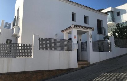 Resale - House - Semi-Detached House - Benalmádena - Benalmadena Centro