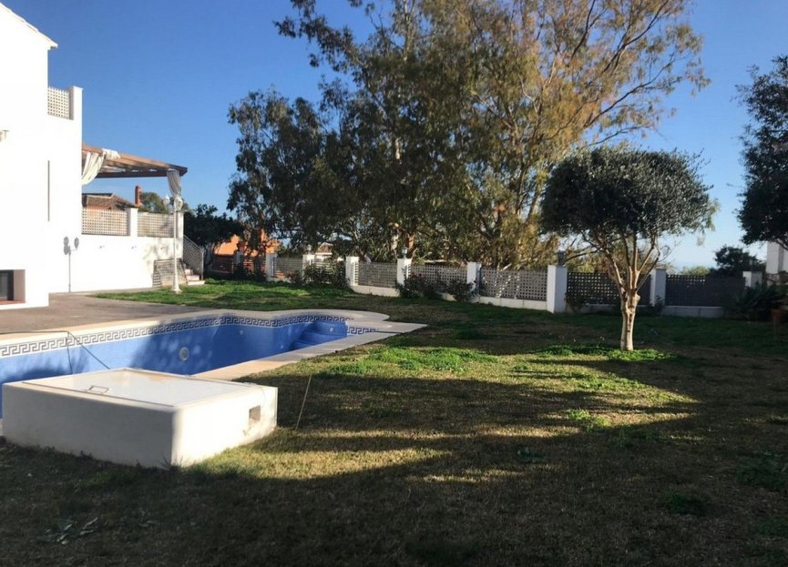 Resale - House - Semi-Detached House - Benalmádena - Benalmadena Centro