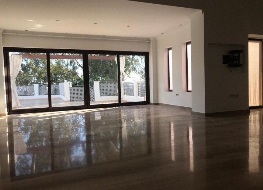 Resale - House - Semi-Detached House - Benalmádena - Benalmadena Centro