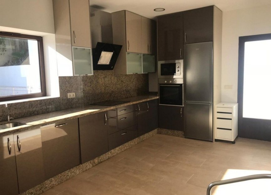 Resale - House - Semi-Detached House - Benalmádena - Benalmadena Centro