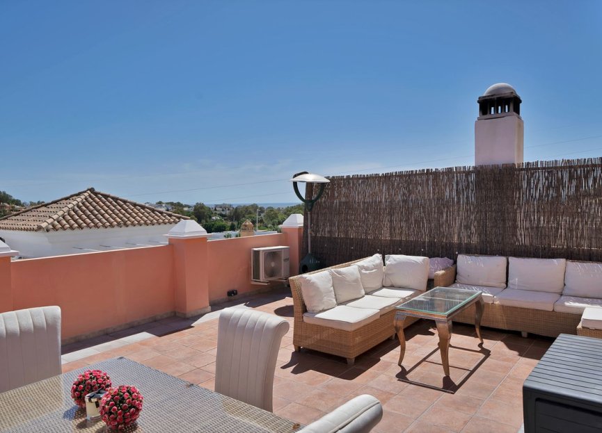 Resale - House - Townhouse - El Paraiso - El Paraíso