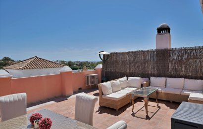 Resale - House - Townhouse - El Paraiso - El Paraíso