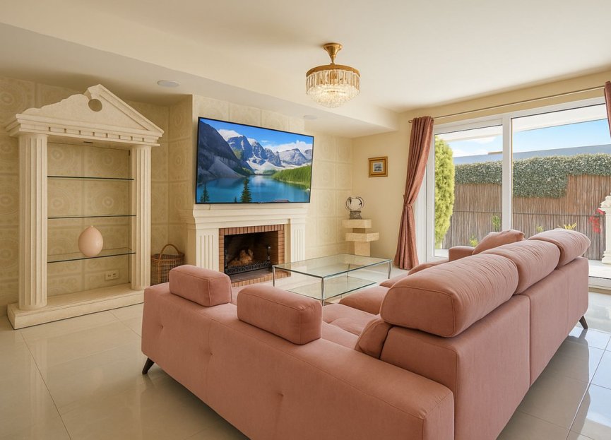 Resale - House - Townhouse - El Paraiso - El Paraíso