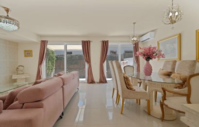 Resale - House - Townhouse - El Paraiso - El Paraíso