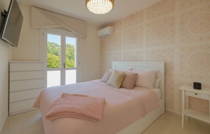 Resale - House - Townhouse - El Paraiso - El Paraíso