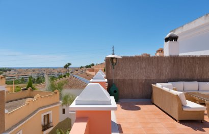 Resale - House - Townhouse - El Paraiso - El Paraíso