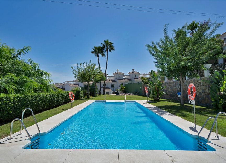 Resale - House - Townhouse - El Paraiso - El Paraíso