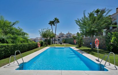 Resale - House - Townhouse - El Paraiso - El Paraíso