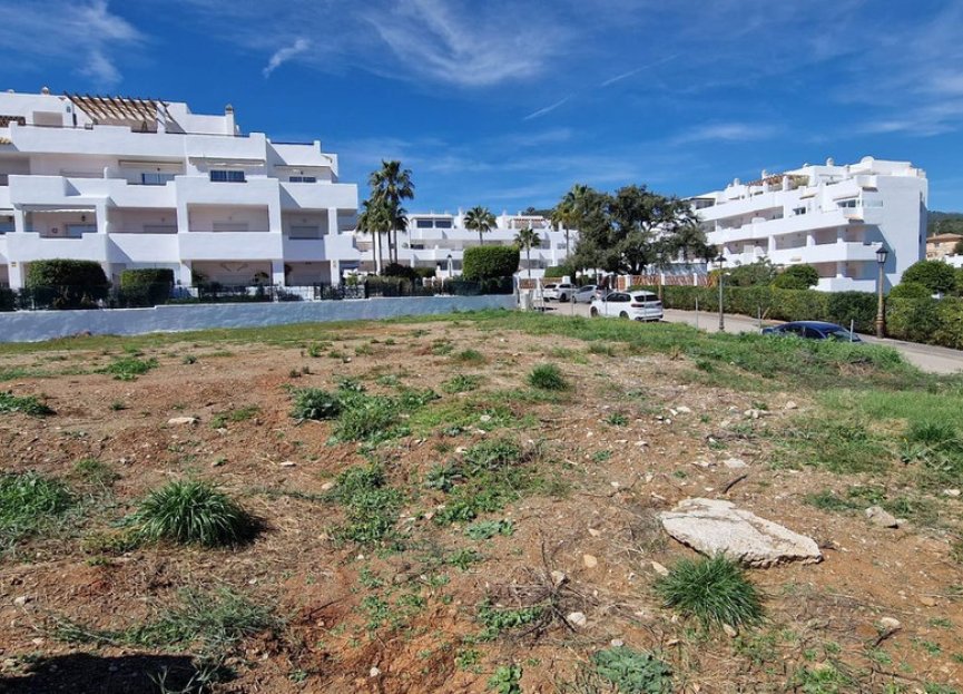 Resale - Plot - Residential Plot - Estepona - New Golden Mile