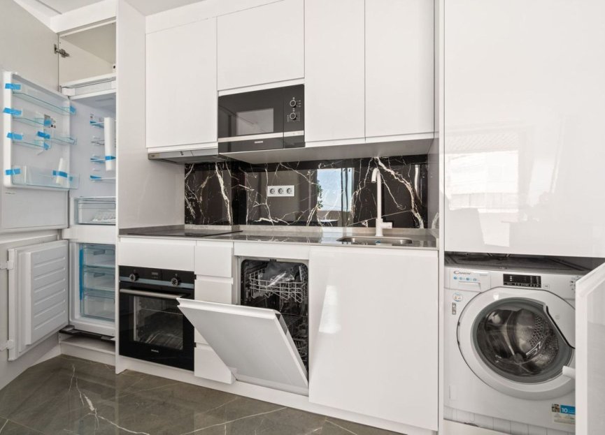 Resale - Apartment - Penthouse - Benalmádena - Benalmadena Costa