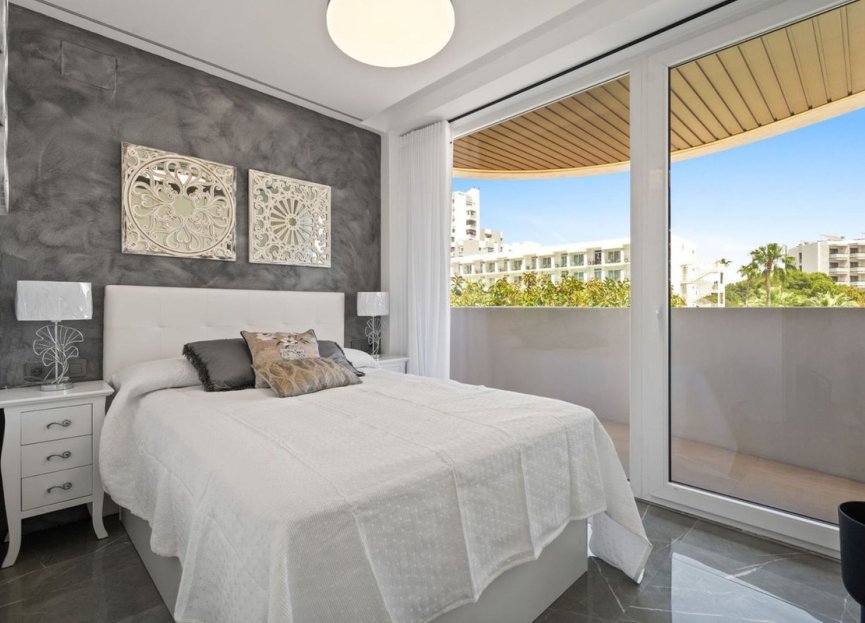 Resale - Apartment - Penthouse - Benalmádena - Benalmadena Costa