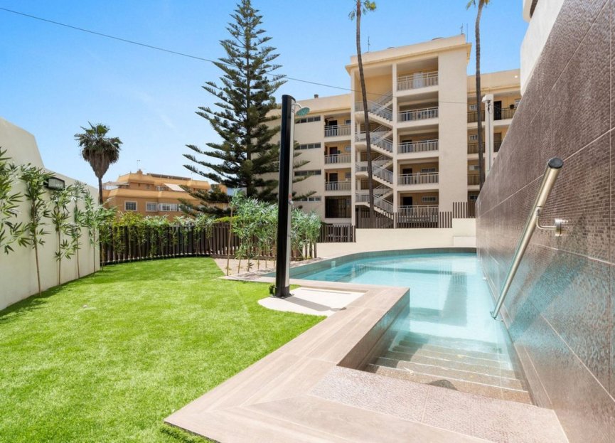 Resale - Apartment - Penthouse - Benalmádena - Benalmadena Costa